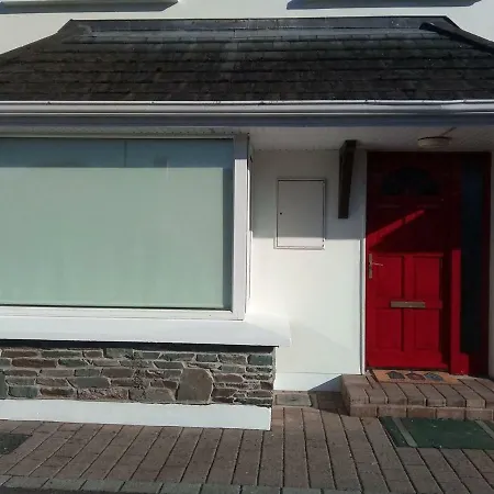 Red Door 펜션 *